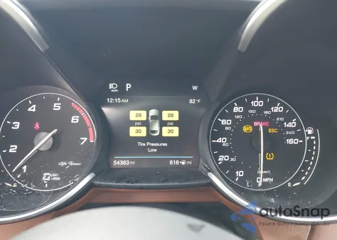 2018 Alfa Romeo Giulia Ti Sport Rwd z USA, uszkodzony, nr VIN ZARFAECN8J7589471